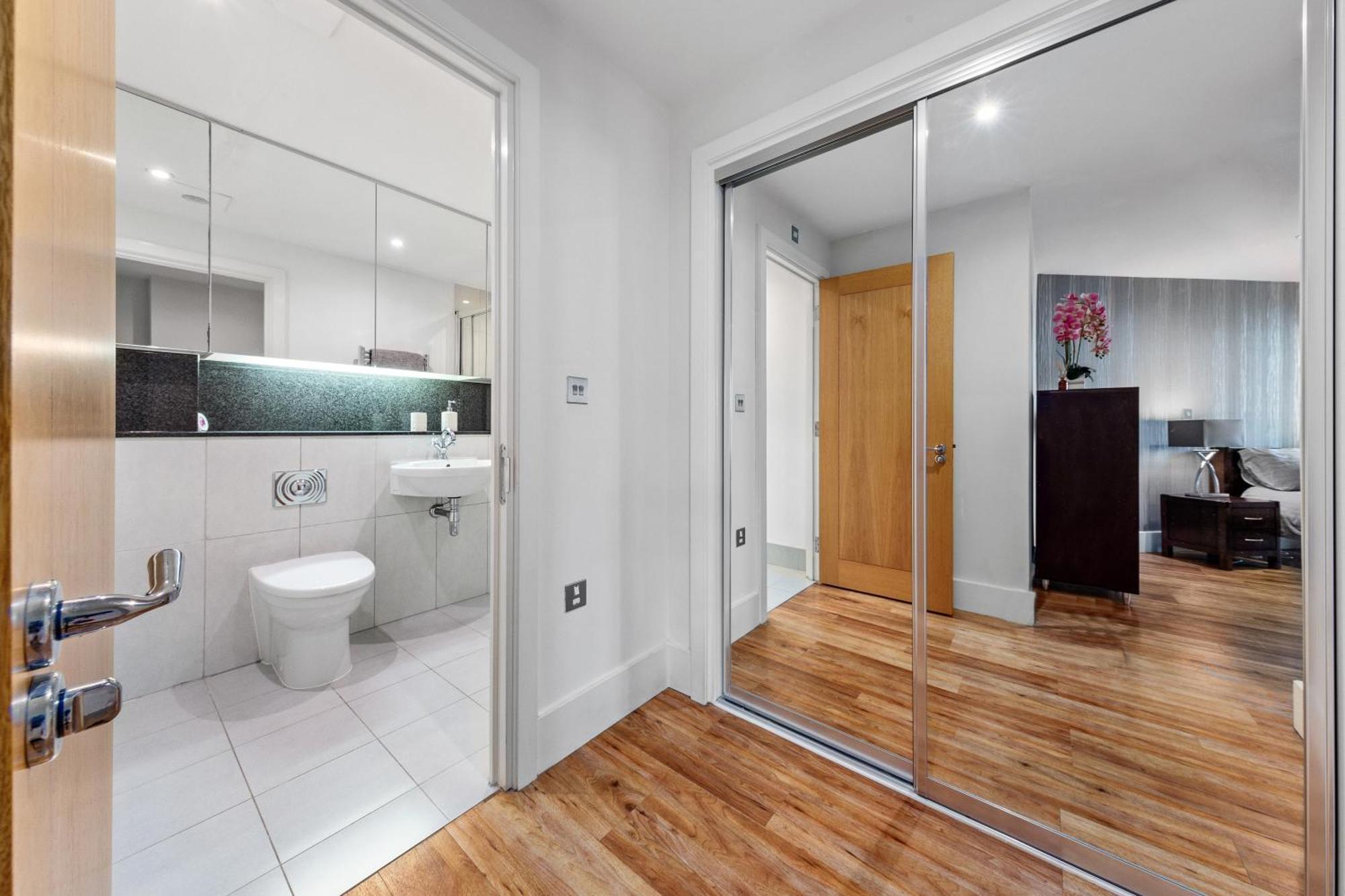 Vauxhall Large 2bedroom With Amazing River View Panoramic Balcony Apartament *